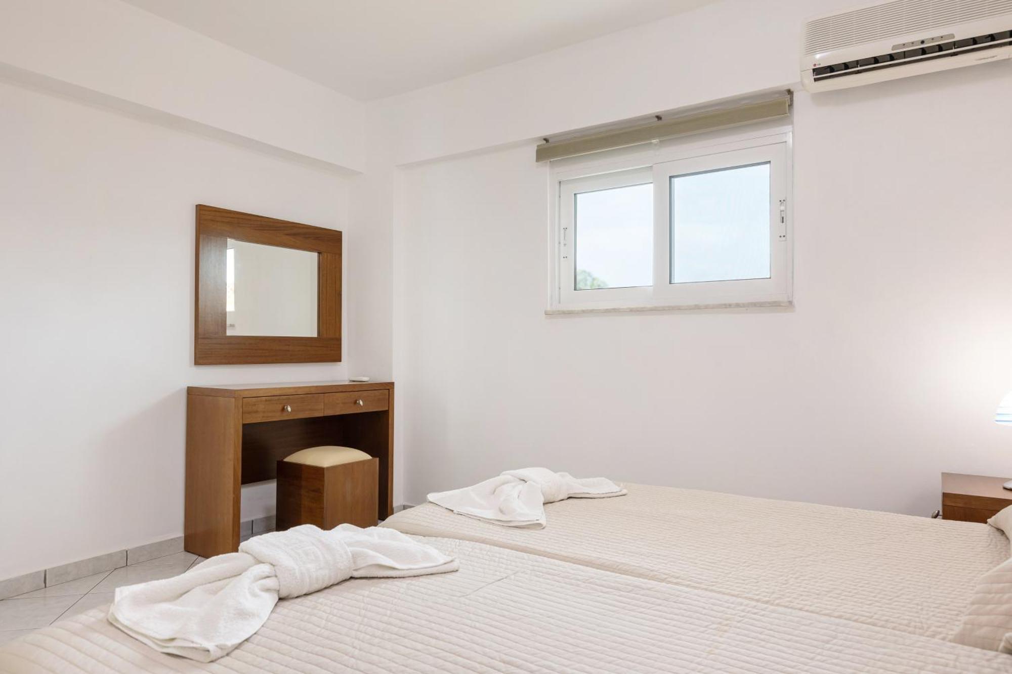 Playa Del Zante, By Tk Property Management Amoudi Kamer foto